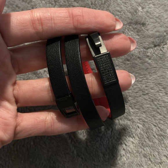 Wrap around black unisex leather bracelet with black diamonds - Picture 2 of 4